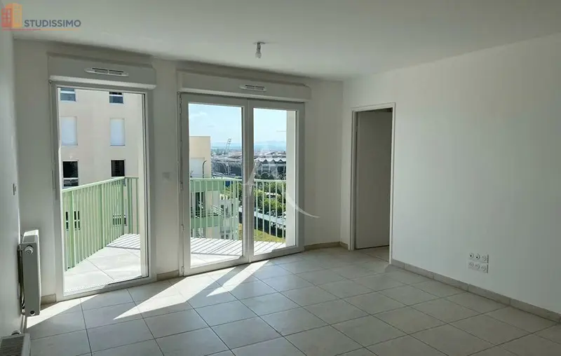 Studio 31m² Clermont-Ferrand 63100 - Dernier étage, lumineux - Photo 4