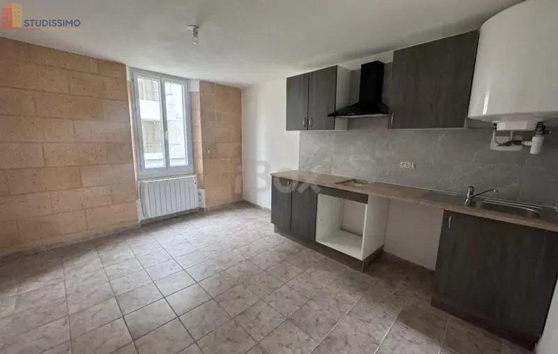 Studio 19m² Toulon centre - DPE D, 1er étage - Photo 2