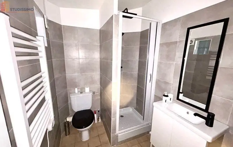 Studio meublé 26m² Le Luc - Meublé, DPE C - Photo 1