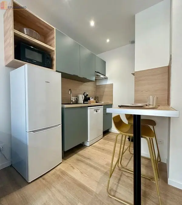 Studio meublé 20m² Gonfaron - Rénové, meublé - Photo 2