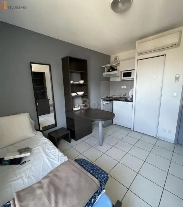 Studio meublé 18m² Toulon 83100 - Meublé, au 6e étage - Photo 10