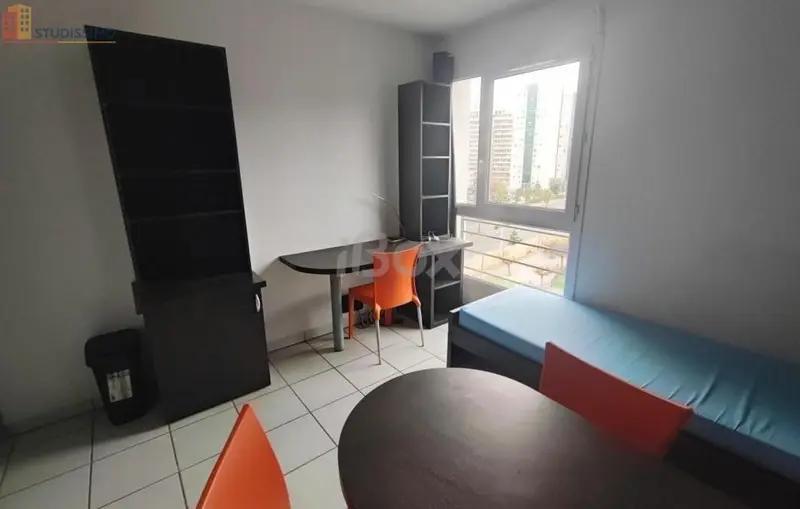 Studio meublé 18m² Toulon 83100 - Meublé, au 6e étage - Photo 9