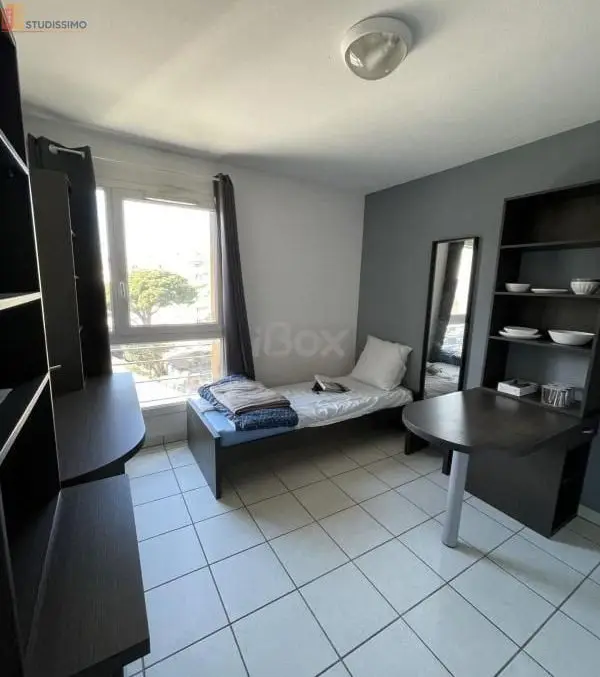 Studio meublé 18m² Toulon 83100 - Meublé, au 6e étage - Photo 7