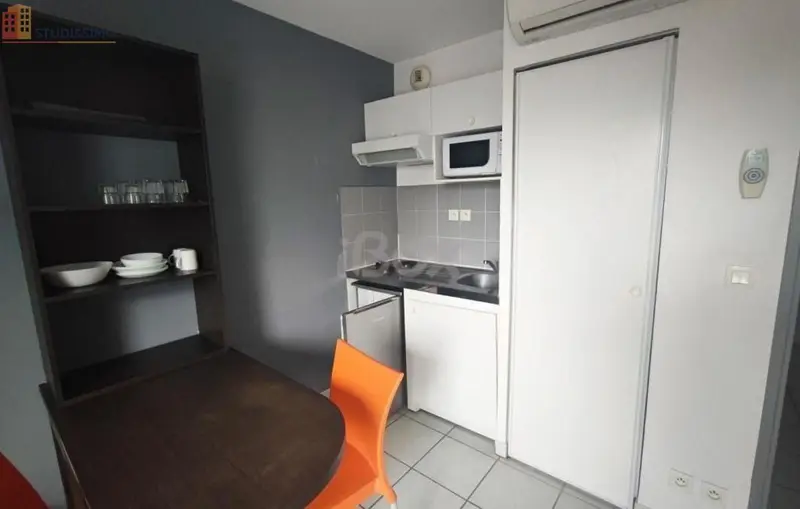 Studio meublé 18m² Toulon 83100 - Meublé, au 6e étage - Photo 6