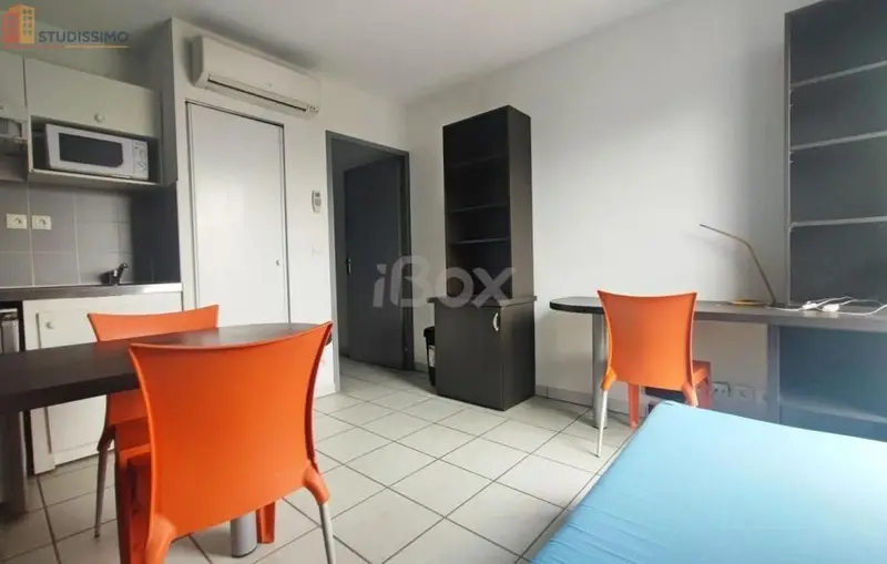 Studio meublé 18m² Toulon 83100 - Meublé, au 6e étage - Photo 4