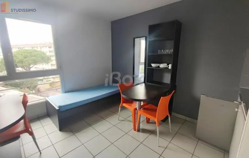 Studio meublé 18m² Toulon 83100 - Meublé, au 6e étage - Photo 3