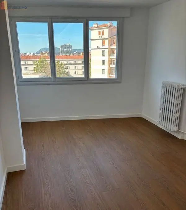 Studio 52m² Toulon 83000 - Étage élevé, dpe B - Photo 11