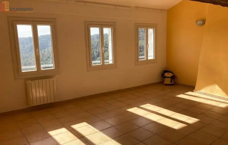 Studio 60m² Claviers 83830 - Étage élevé, 1 chambre - Photo 4