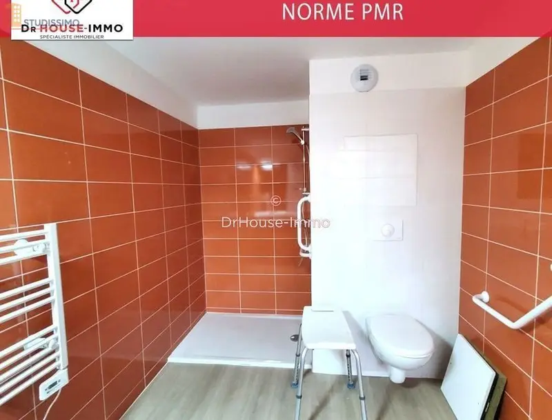 Studio 33m² Clermont-Ferrand - DPE B, 1er étage - Photo 3