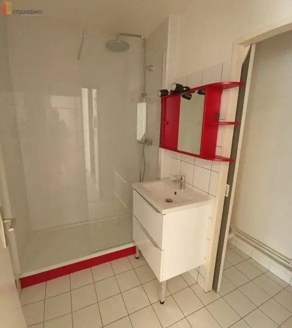 Studio 21m² Clermont-Ferrand centre-ville - Proche facs, lumineux - Photo 2