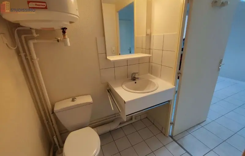 Studio 19m² Clermont-Ferrand - Étage élevé, DPE C - Photo 4
