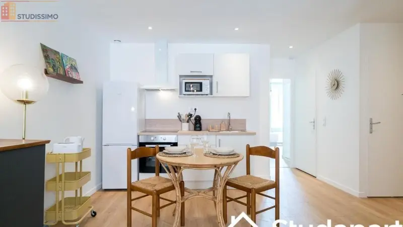 Studio 11m² Toulon 83100 - Meublé, lumineux - Photo 4