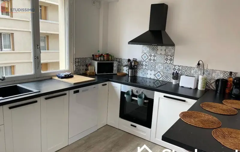 Studio meublé 11m² Toulon 83000 - Meublé, 3e étage - Photo 2