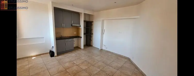 Studio 24m² Toulon - Refait à neuf, parking - Photo 4