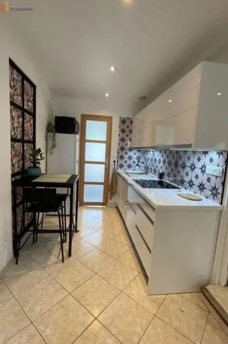 Studio meublé 30m² Toulon - Lumineux, 2e étage - Photo 3