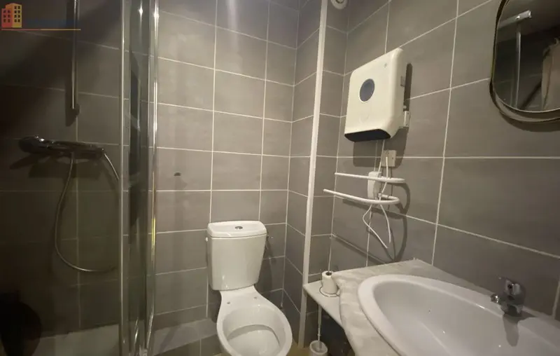 Studio 20m² Pignans - Meublé, 1er étage - Photo 4