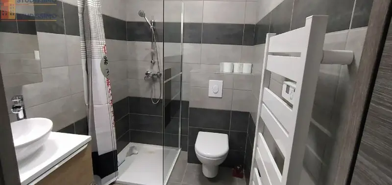 Studio meublé 25m² Hyères 83400 - Meublé, DPE B - Photo 1