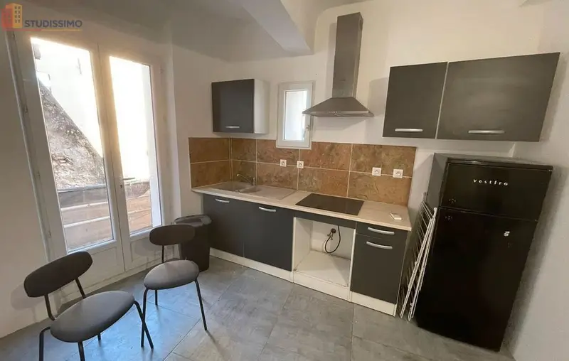 Studio meublé 25m² Lorgues - Meublé, 2e étage - Photo 4