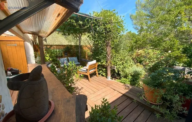 Studio meublé 32m² Cuers - Lumineux, meublé - Photo 2