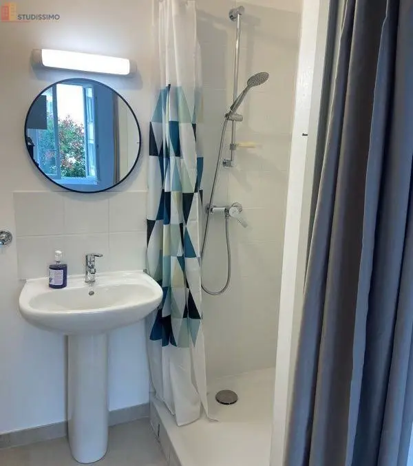 Studio meublé 15m² Toulon 83100 - Meublé, DPE C - Photo 2