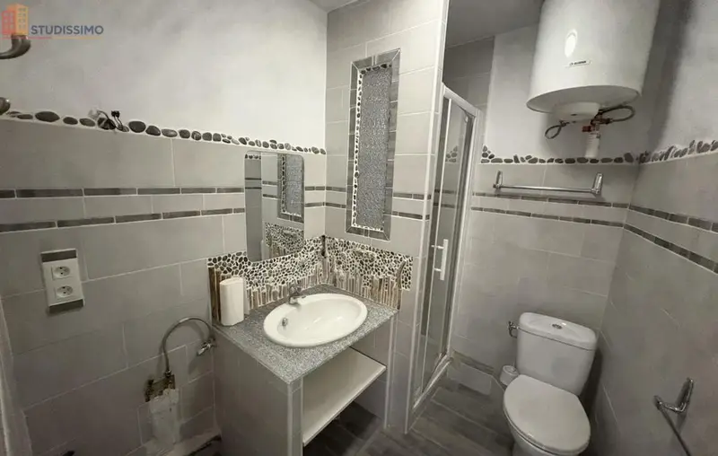 Studio 26m² Tourves -Appartement 2e étage - Photo 1