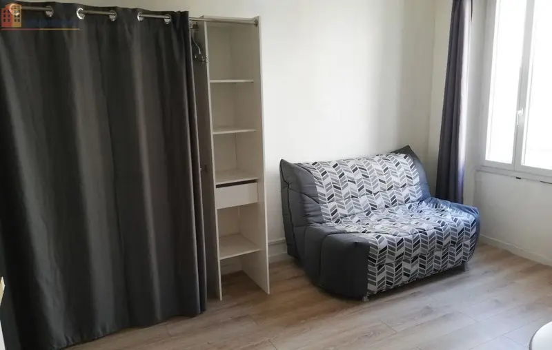 Studio meublé 20m² Brignoles centre - Meublé, 2e étage - Photo 4