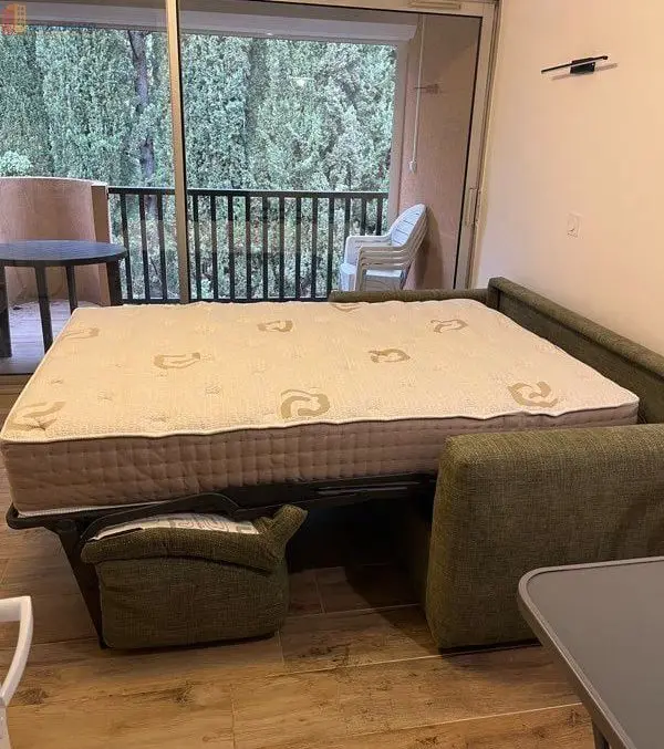 Studio meublé 22m² Sanary-sur-Mer - Terrasse, parking - Photo 4