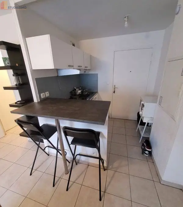 Studio meublé 21m² Toulon 83200 - Parking, lumineux - Photo 2