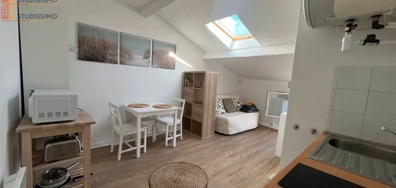 Studio 15m² Toulon 83000 - Meublé, dernier étage - Photo 4