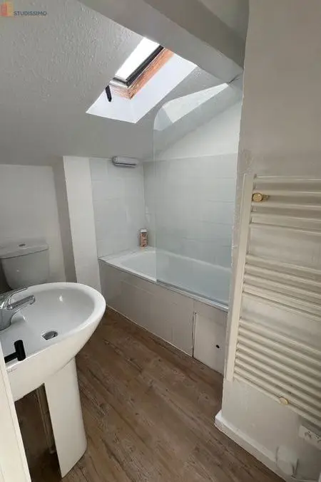Studio 15m² Toulon 83000 - Meublé, dernier étage - Photo 8
