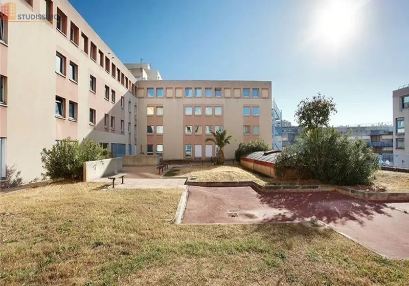Studio meublé 24m² Toulon 83000 - Calme, meublé - Photo 2