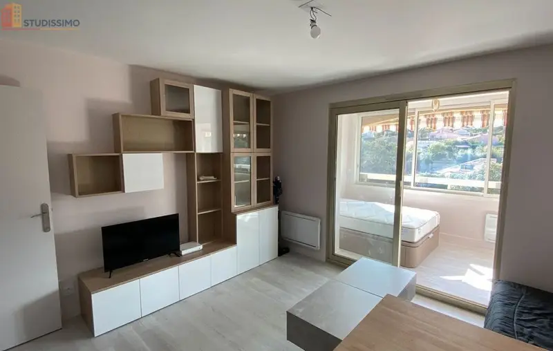 Studio meublé 21m² Sainte-Maxime - Bon état, dernier étage - Photo 14