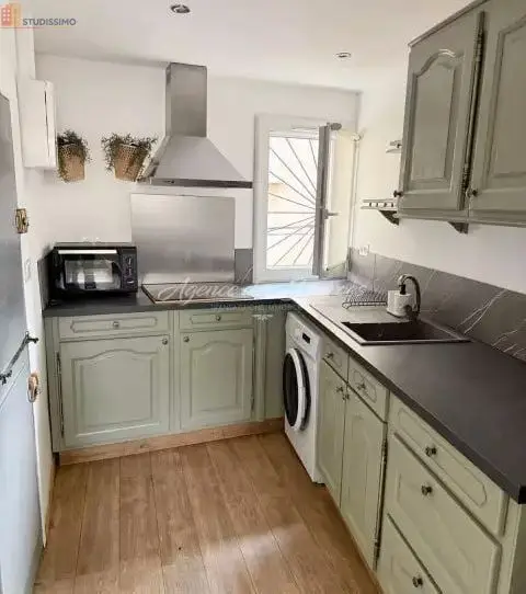 Studio meublé 21m² Barjols - Meublé, 2e étage - Photo 2