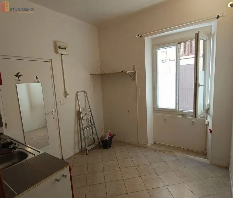 Studio 15m² Ollioules - Compact, proche commodités - Photo 5
