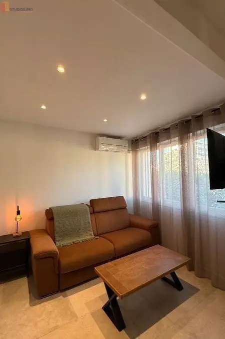 Studio 25m² La Seyne-sur-Mer - Meublé, proximité commerces - Photo 3