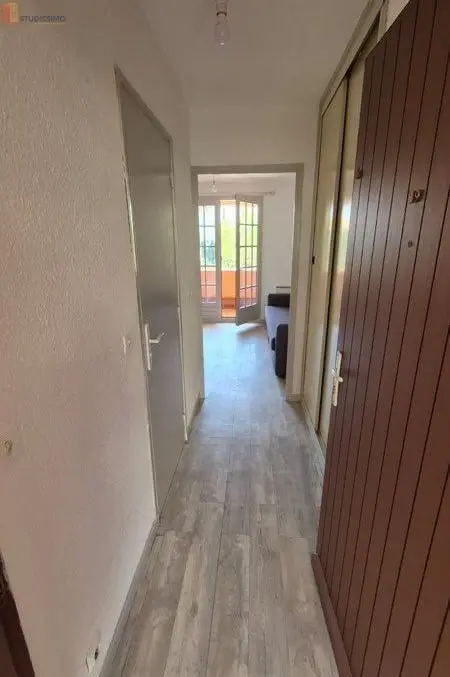 Studio 20m² Cavalaire-sur-Mer - Place de parking - Photo 8