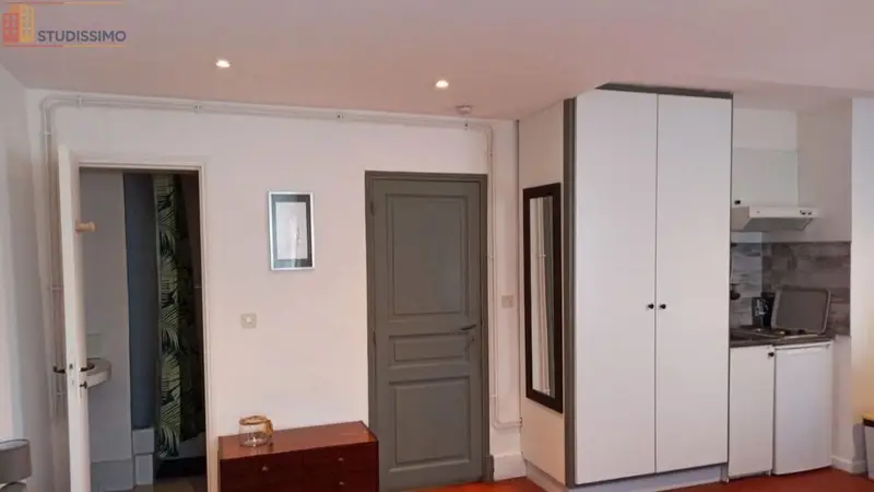 Studio meublé 25m² Villecroze - Meublé, DPE C - Photo 1