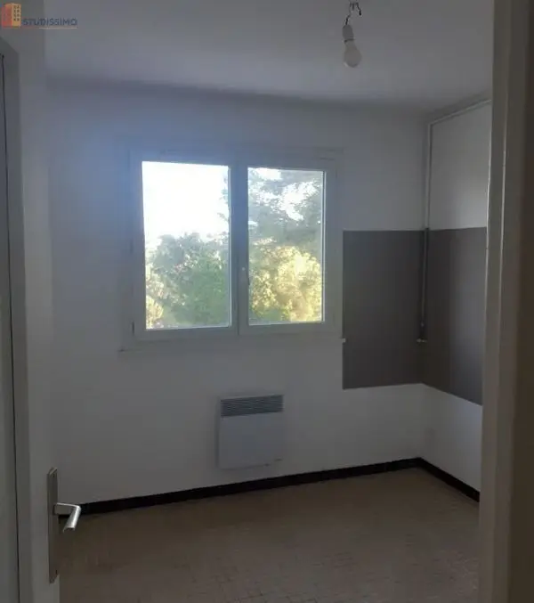 Studio 29m² La Seyne-sur-Mer - Cave, lumineux - Photo 7
