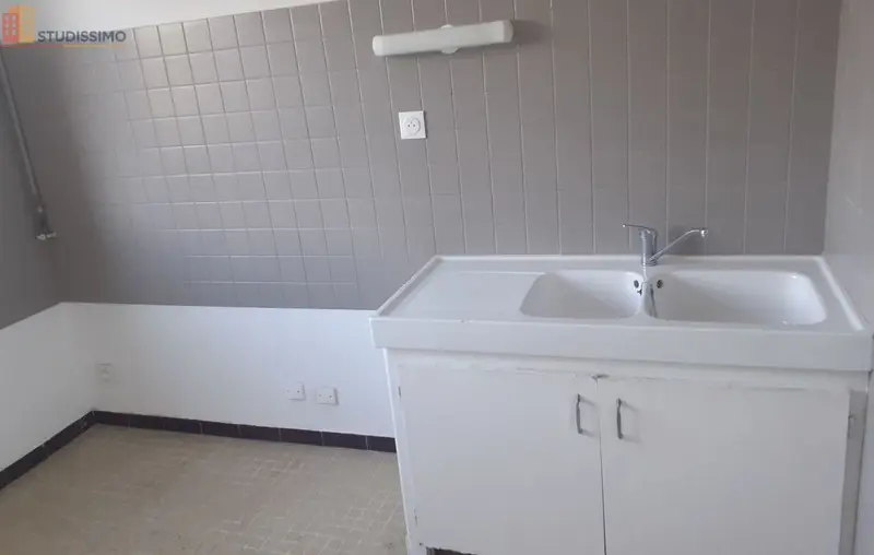 Studio 29m² La Seyne-sur-Mer - Cave, lumineux - Photo 6