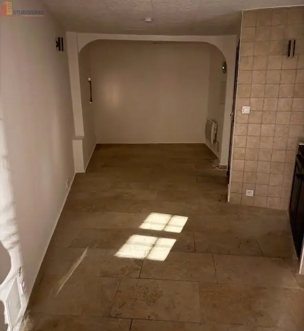 Studio 22m² Cuers centre-ville - Photo 6