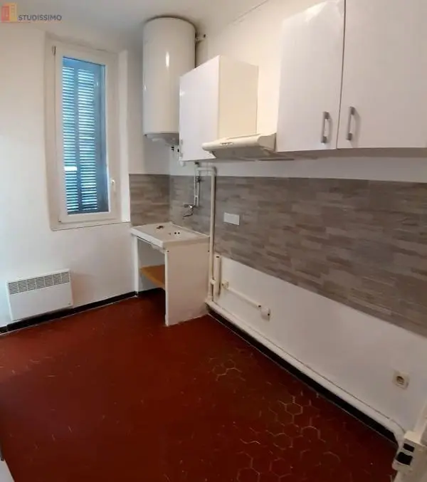 Studio 33m² Brignoles - Proche parking des Augustins - Photo 6