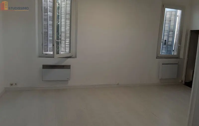 Studio 33m² Brignoles - Proche parking des Augustins - Photo 5