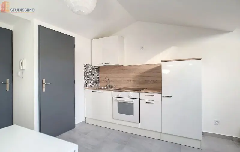 Studio 28m² Carpentras - Dernier étage, lumineux - Photo 2