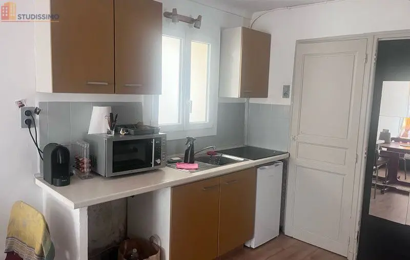 Studio meublé 29m² La Tour-d'Aigues - Lumineux, 1er étage - Photo 2