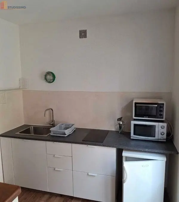 Studio meublé 21m² Avignon centre - Intramuros, calme - Photo 2
