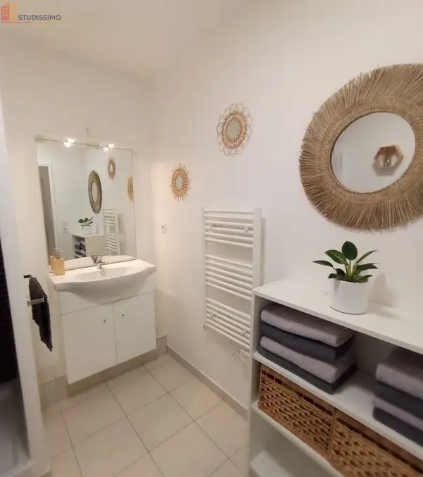 Studio meublé 27m² Avignon 84000 - Terrasse, parking - Photo 2
