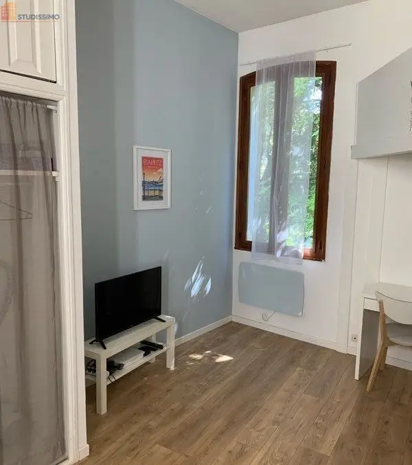 Studio meublé 22m² Avignon centre - Intra-muros, lumineux - Photo 7