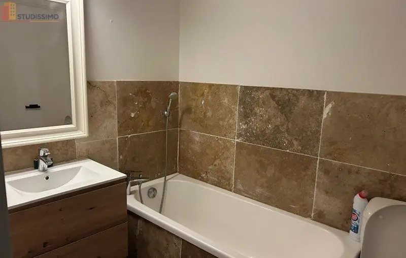 Studio meublé 30m² Avignon 84000 - Intra-muros, calme - Photo 1