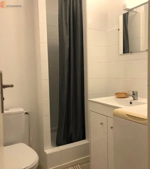 Studio meublé 30m² Avignon centre - Meublé, étage élevé - Photo 1