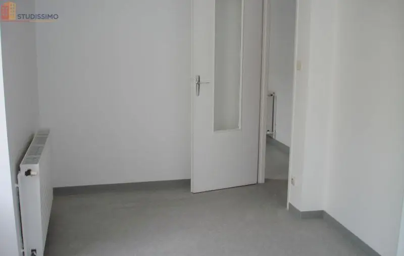 Studio 30m² La Roche-sur-Yon - 2e étage, lumineux - Photo 3